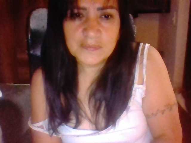 لقطات البث Luciana_
