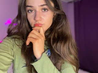 دردشة الفيديو المثيرة Lucie537