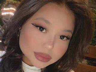 دردشة الفيديو المثيرة Lucky-Lioness