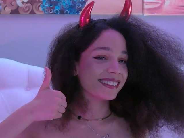 صورة الملف الشخصي Lucy-Lou