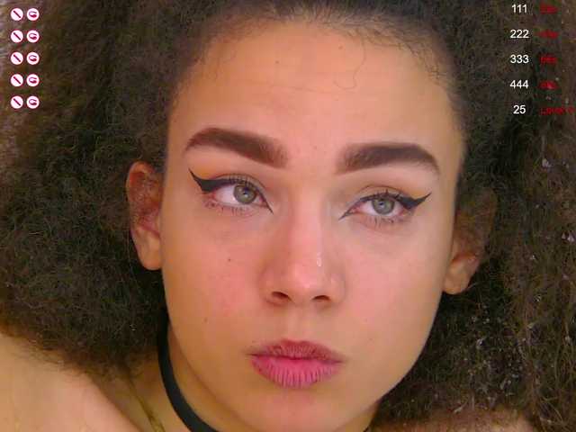 لقطات البث Lucy-Lou