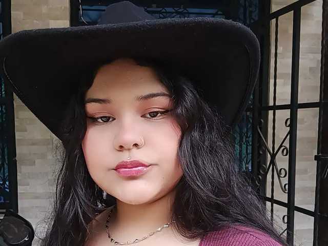 صورة الملف الشخصي LucyColleen