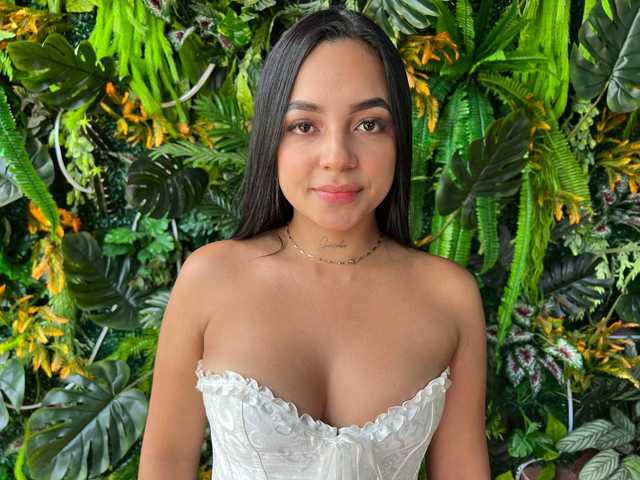 صورة الملف الشخصي LUCY_MILLER