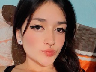 دردشة الفيديو المثيرة LucyRowe