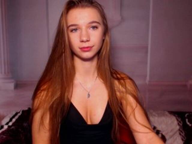 لقطات البث LucySuperGirl