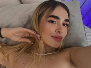 دردشة الفيديو المثيرة LucyVega