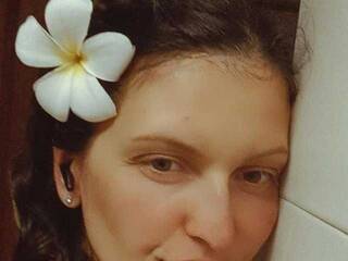 دردشة الفيديو المثيرة LUKONTA