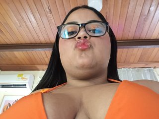 دردشة الفيديو المثيرة LunaBlazze