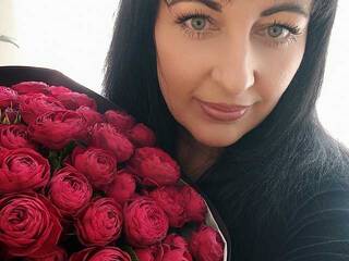 دردشة الفيديو المثيرة LunaTwilight