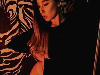 دردشة الفيديو المثيرة LuxxurydiamonD