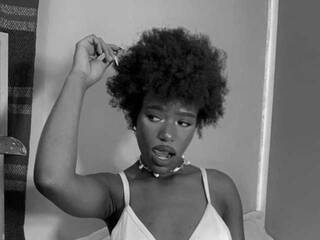 دردشة الفيديو المثيرة Lyvtyler