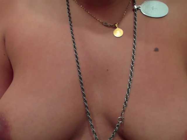 لقطات البث Mackenzie-