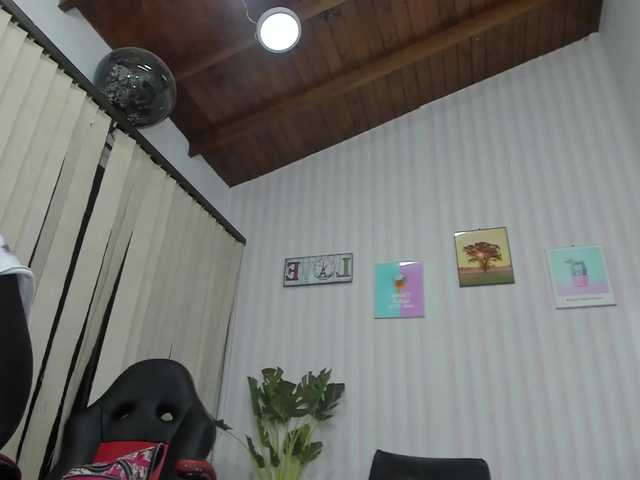 لقطات البث Mackenzie-