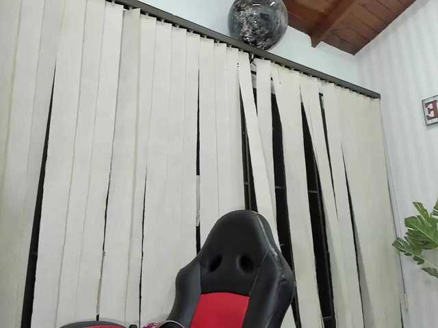 لقطات البث Mackenzie-