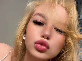 دردشة الفيديو المثيرة MadamGranger