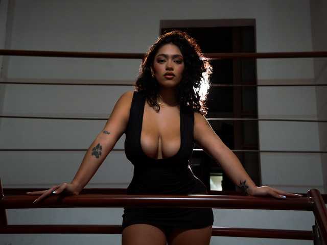 صورة الملف الشخصي MaddisonBelucci