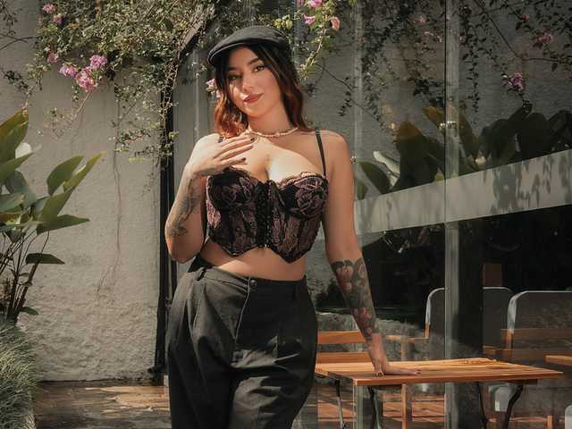 صورة الملف الشخصي MaddisonCollins
