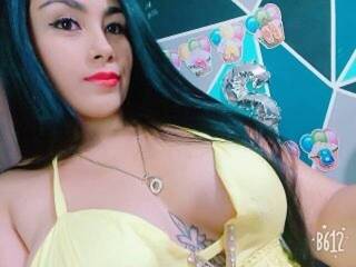 دردشة الفيديو المثيرة Maddy-Moon