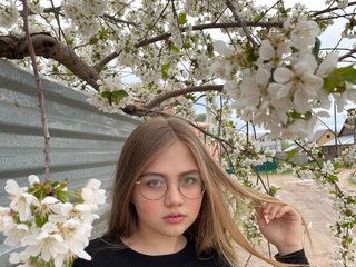دردشة الفيديو المثيرة maddykit