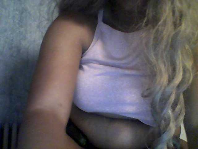 لقطات البث Madlenee