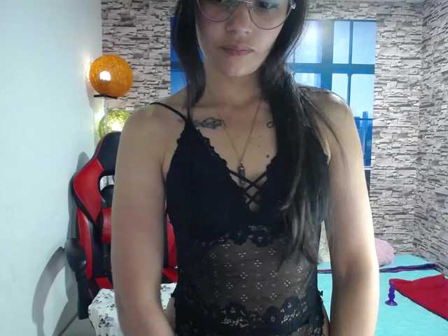 لقطات البث Madeline28