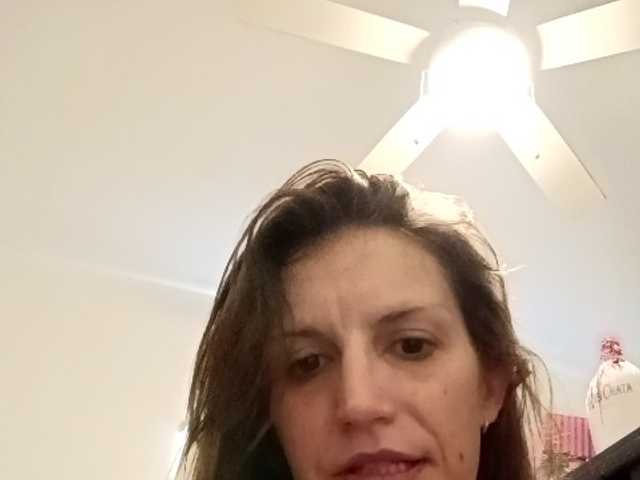 لقطات البث MaeLovelyOne