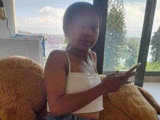 دردشة الفيديو المثيرة MaggieMie