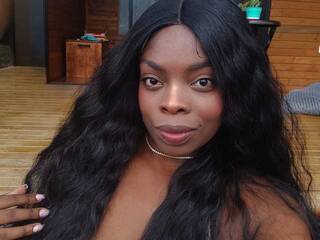 دردشة الفيديو المثيرة maiacharris