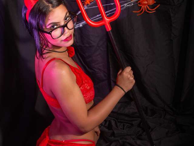 صورة الملف الشخصي Malia-Brown1