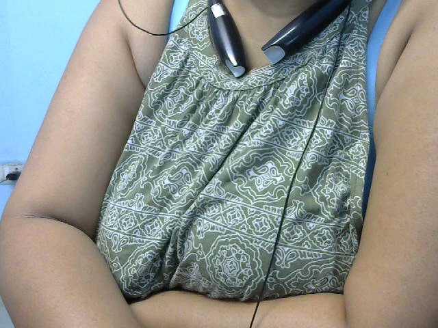 لقطات البث malini-mitra