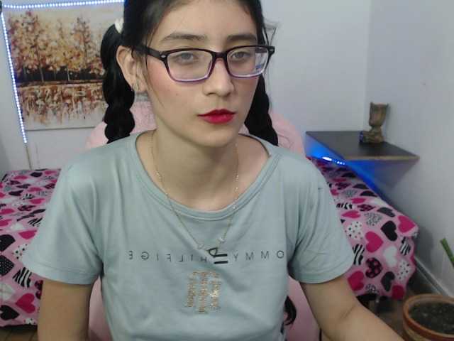 لقطات البث malu-18