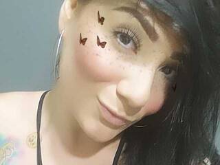 دردشة الفيديو المثيرة MaluBruce