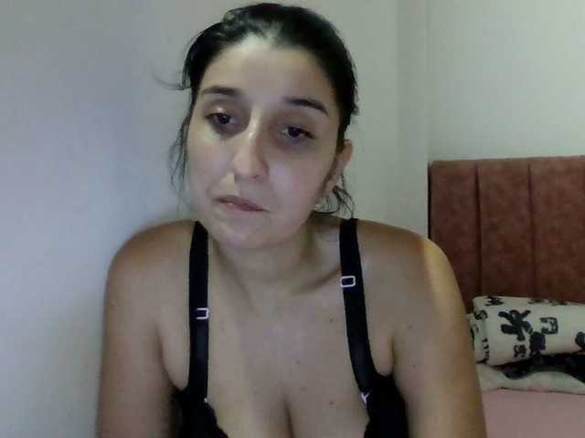 الصور mao022 hey guys for 2000 @total tokens I will perform a very hot show with toys until I cum we only need @remain tokens