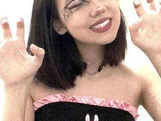 دردشة الفيديو المثيرة MargoRoss