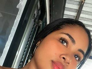 دردشة الفيديو المثيرة MargotNeal