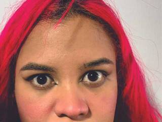 دردشة الفيديو المثيرة mariambaker