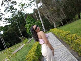 دردشة الفيديو المثيرة MarianRinaldi