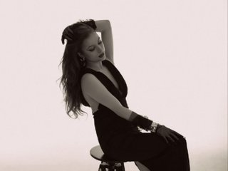 دردشة الفيديو المثيرة MarlynAnderson