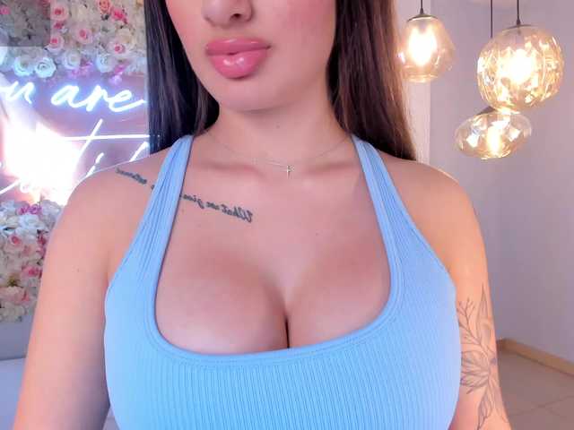 لقطات البث MaryLewis