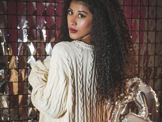 دردشة الفيديو المثيرة MaskGirl