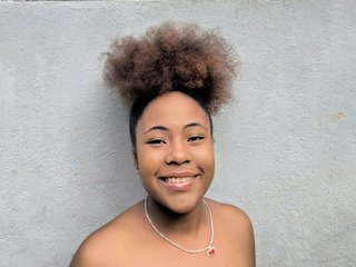 دردشة الفيديو المثيرة Mathildahh