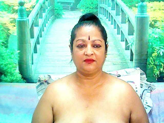 الصور matureindian ass 30 no spreading,boobs 20 all nude in pvt dnt demand u will be banned