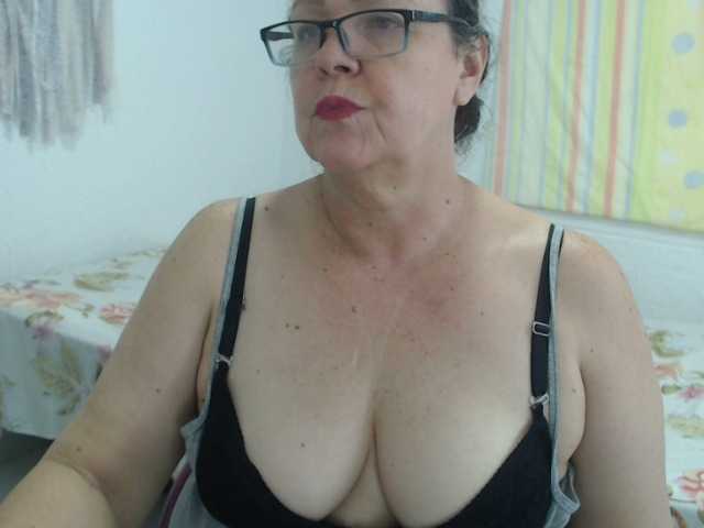 الصور maturekarime Mature woman hairy and bbw,: tits 30, pussy 35, ass 25, all naked 100, masturbate and cum 120