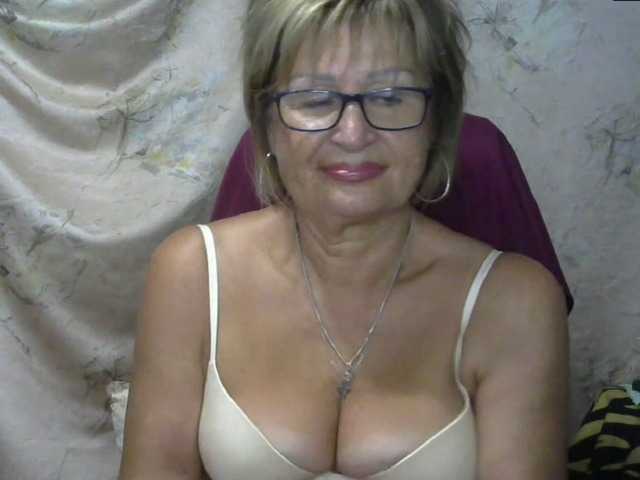 الصور MatureLissa Who wants to see mature pussy ? pls for @total English and German