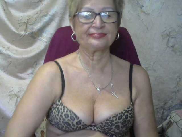 الصور MatureLissa Who wants to see mature pussy ? pls for @total English and German