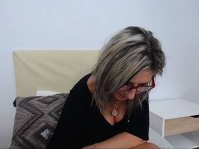 لقطات البث MatureMerryxx