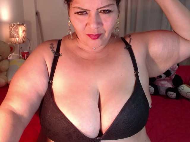 لقطات البث Maturextgreat