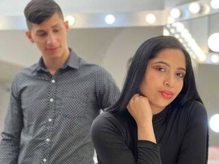 دردشة الفيديو المثيرة Max-and-Hanna