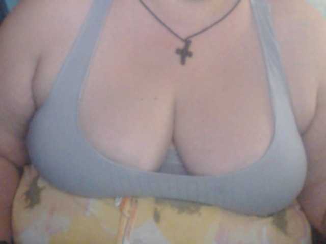 الصور mayalove4u lush its on ,1 to make my toy vibra, 5 for like e,15#tits 20 #ass 25 #pussy #lush on , please one tip