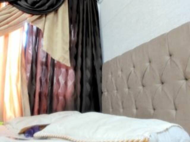 لقطات البث megan-rose